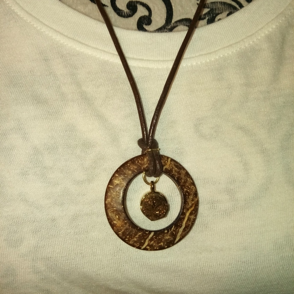 Brown stone necklace
